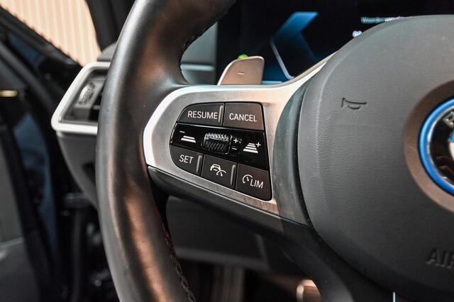 BMW 3-SERIE 320e | PANO | HUD | ACC | TREKHAAK |