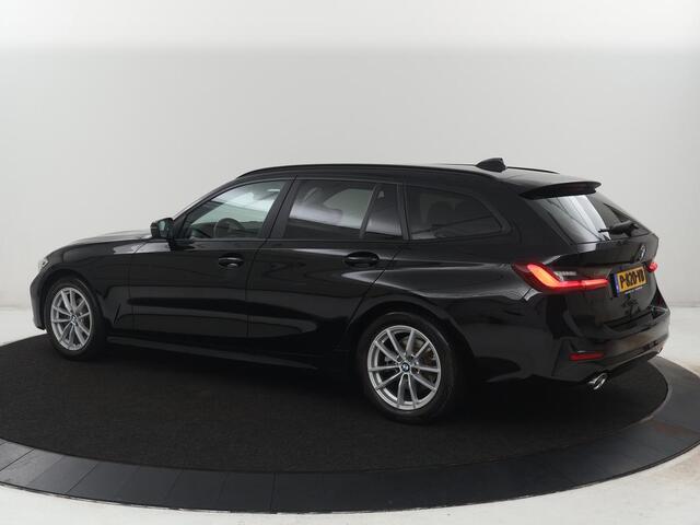 BMW 3-SERIE Touring 318i Business Edition Plus | Leder | Stoelverwarming | Carplay | Virtueel dashboard | Cruise control | Climate control | Park assist | Full LED |