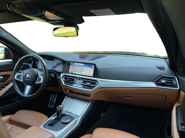 BMW 3-SERIE Touring 320i M-Sport ? Pano ? Leder ? 360