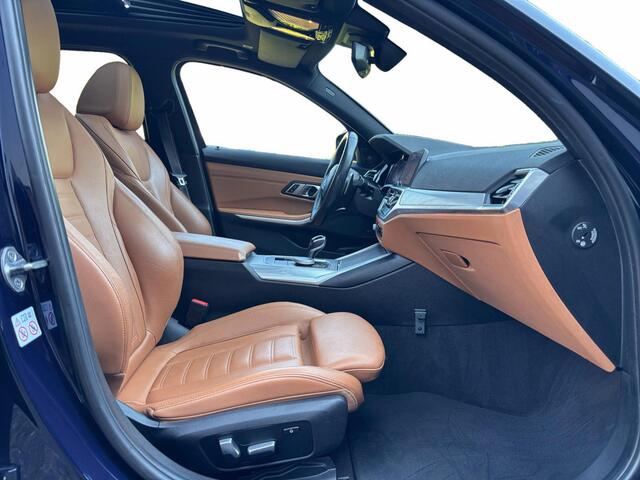 BMW 3-SERIE Touring 320i M-Sport ? Pano ? Leder ? 360