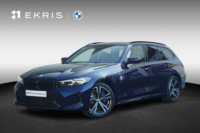 BMW 3-SERIE Touring 320e | Sport Pakket Pro | Harman Kardon | Comfort Acces | Stoel- en Stuurverwarming | Elektrisch stoelen | Panorama Dak | Trekhaak |