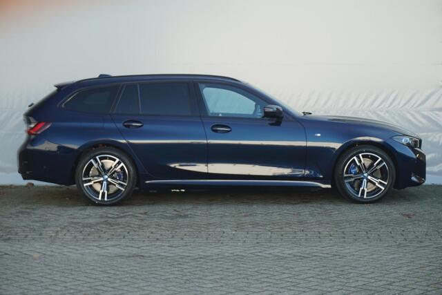 BMW 3-SERIE Touring 320e | Sport Pakket Pro | Harman Kardon | Comfort Acces | Stoel- en Stuurverwarming | Elektrisch stoelen | Panorama Dak | Trekhaak |