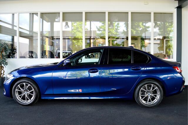 BMW 3-SERIE 320i Executive Edition Sport