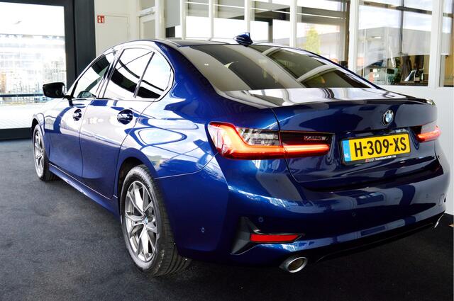 BMW 3-SERIE 320i Executive Edition Sport