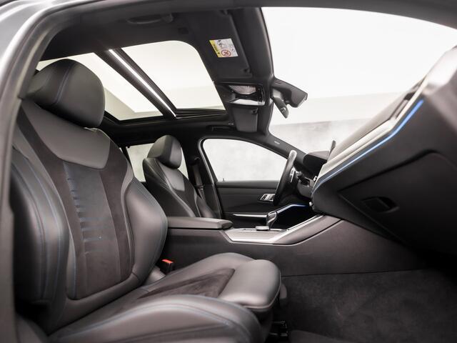 BMW 3-SERIE 330e M Sport High Executive 292Pk Automaat (PANORAMADAK, M PAKKET, APPLE CARPLAY, CAMERA, LEDER/ALCANTARA, SFEERVERLICHTING, GETINT GLAS, ELEK ACHTERKLEP, STOELVERWARMING, NIEUWSTAAT)