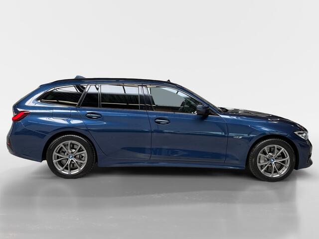 BMW 3-SERIE Touring 330e I Sport Line I Panoramadak I Leder I Cruise I CarPlay I Camera I Elek. achterklep I