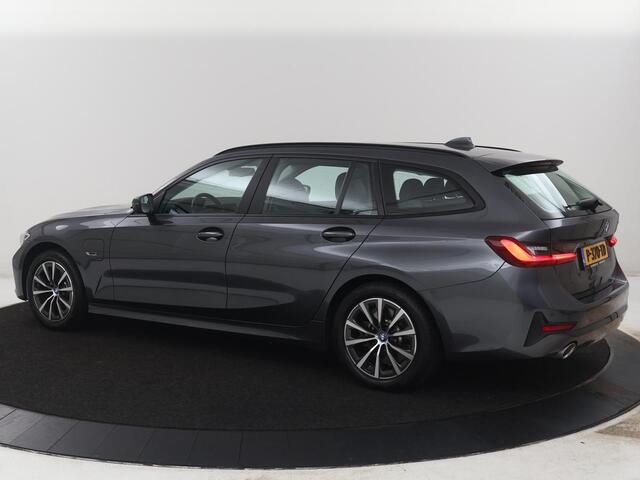 BMW 3-SERIE Touring 320e Business Edition Plus | SOH 90% | Leder | Stoelverwarming | Carplay | Cruise control | Climate control | Elektrische achterklep | Park assist | PHEV