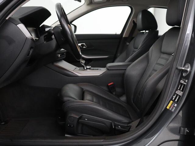 BMW 3-SERIE Touring 320e Business Edition Plus | SOH 90% | Leder | Stoelverwarming | Carplay | Cruise control | Climate control | Elektrische achterklep | Park assist | PHEV