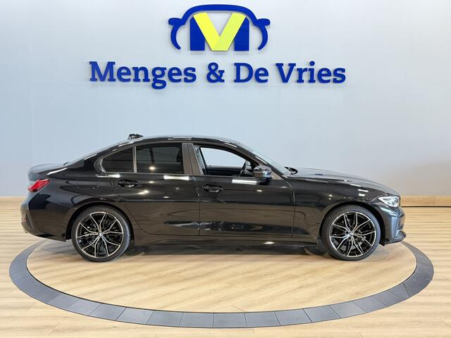 BMW 3-SERIE 320i High Executive Airco ECC | Sfeer | Keyless | 19 Inch | Apple Carplay | HiFI | Isofix