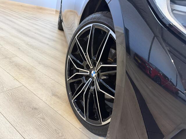 BMW 3-SERIE 320i High Executive Airco ECC | Sfeer | Keyless | 19 Inch | Apple Carplay | HiFI | Isofix