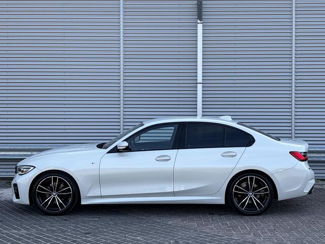 BMW 3-SERIE 320i High Executive Edition M Pakket / HUD / LED / NL Auto / 2019