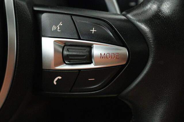 BMW 3-SERIE Touring 320i Edition M Sport Shadow High Executive (PANORAMADAK, STOELVERWARMING, CAMERA, CRUISE C