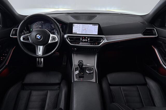 BMW 3-SERIE 320i High Executive Edition (STOELVERWARMING, CAMERA, PDC, SFEERVERLICHTING, TREKHAAK AFNE