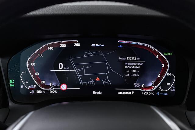 BMW 3-SERIE 330e Business Edition Plus (TREKHAAK, STOELVERWARMING, NAVIGATIE, PARKEERSENSOREN)