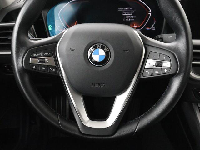 BMW 3-SERIE 318i Business Edition | Cruise controle | Navigatie | Carplay | Park assist | Virtueel dahboard | NAP 123.477km