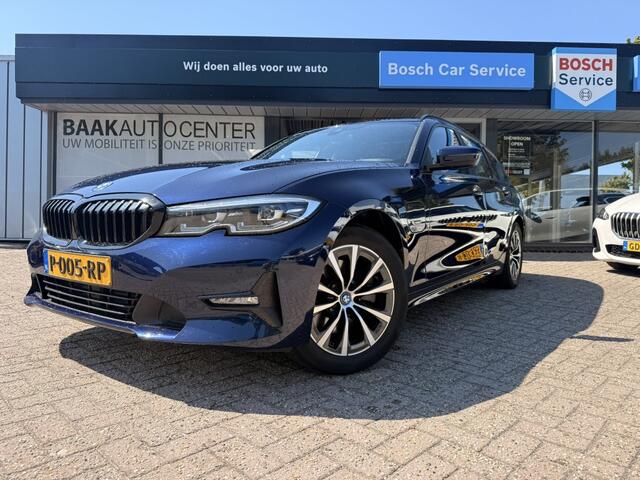 BMW 3-SERIE Touring 320e xDrive Business EditionPlus | Pano | Camera | Leer