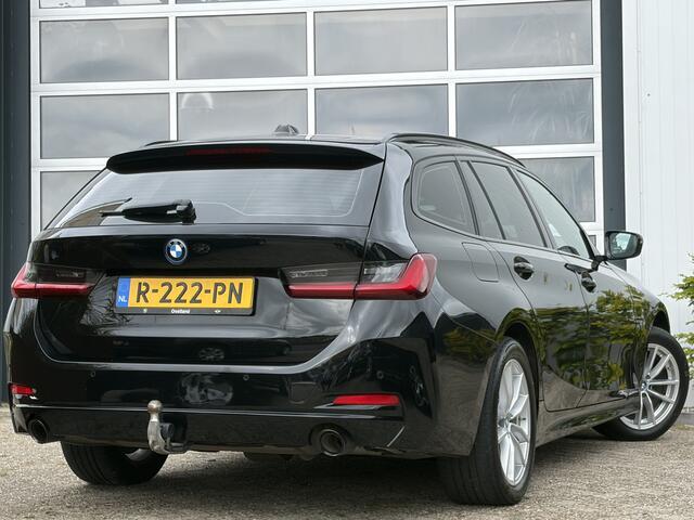 BMW 3-SERIE Touring 330e Executive 293pk | Nieuw Model | Virtual Cockpit | Apple Carplay/Android Auto | Dab | Elektrisch bedienbare achterklep | LED koplampen | Sportstoelen | Trekhaak elektrisch bedienbaar | Zeer compleet!