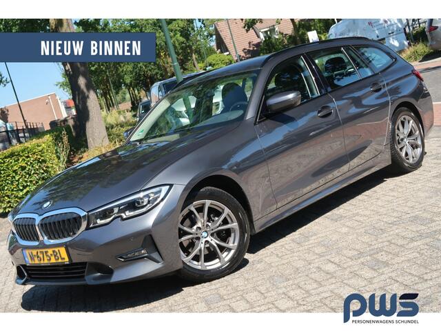 BMW 3-SERIE Touring 318i Business Edition Led / Cruise / Navi / Carplay / PDC / Leer / Clima / NL auto