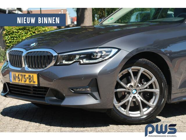 BMW 3-SERIE Touring 318i Business Edition Led / Cruise / Navi / Carplay / PDC / Leer / Clima / NL auto