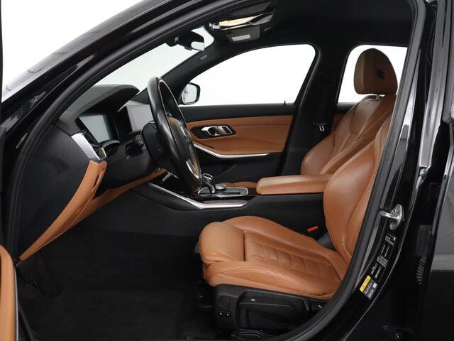BMW 3-SERIE Touring 330e Business Edition Plus | SOH 88,3% | Leder | Stoelverwarming | | Carplay | Navigatie | Park assist | Sfeerverlichting | Elektrische achterklep