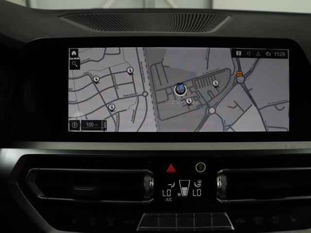 BMW 3-SERIE Touring 330e Business Edition Plus | SOH 88,3% | Leder | Stoelverwarming | | Carplay | Navigatie | Park assist | Sfeerverlichting | Elektrische achterklep