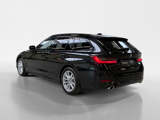 BMW 3-SERIE Touring 330e I Facelift I Adaptive Cruise I Leder I Elek. Achterklep I Stoelverwarming I Camera I