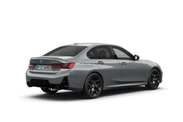 BMW 3-SERIE Sedan 330e M Sport Edition | M Sportpakket Pro | Comfort Pack