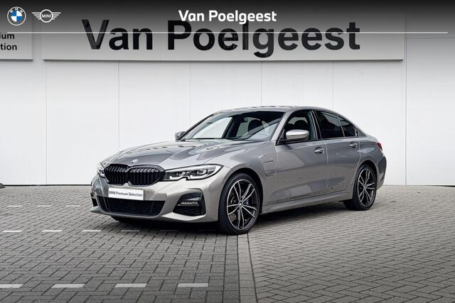 BMW 3-SERIE Sedan 330e | High Executive | M Sport | 19 inch