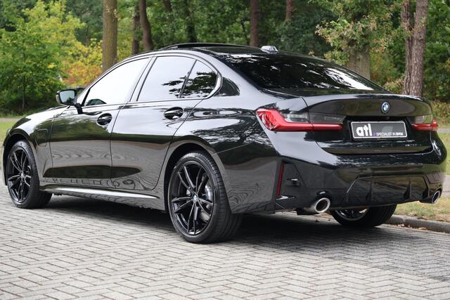 BMW 3-SERIE 330e M-Sport | Pano | H&K | HUD | Adap Cruise | 360 cam | Memory | 19" | Keyless | Grootlichtassistent | Etc.