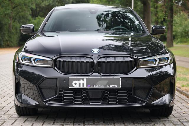 BMW 3-SERIE 330e M-Sport | Pano | H&K | HUD | Adap Cruise | 360 cam | Memory | 19" | Keyless | Grootlichtassistent | Etc.