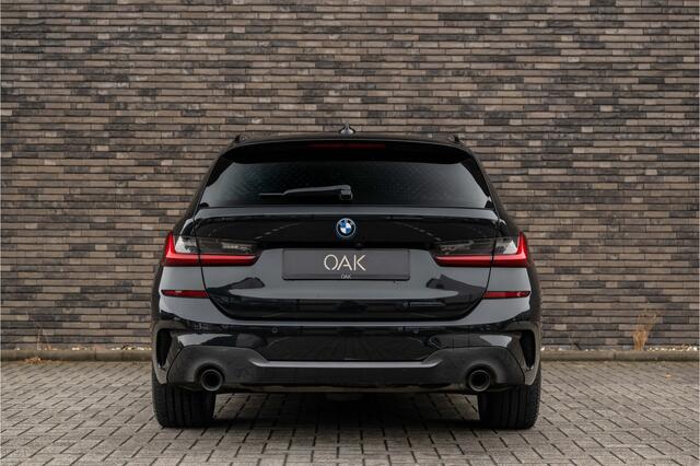 BMW 3-SERIE Touring 330e | M-Sport | Live Cockpit | Panorama | Leder | Memory | Head-Up | Trekhaak | 360 Camera | 19"LM | Saphire Zwart