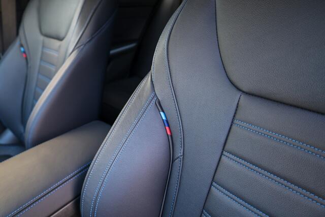 BMW 3-SERIE 330e | BTW | M-SPORT | ACC | HUD | 360 | MEMORY | KEYLESS |