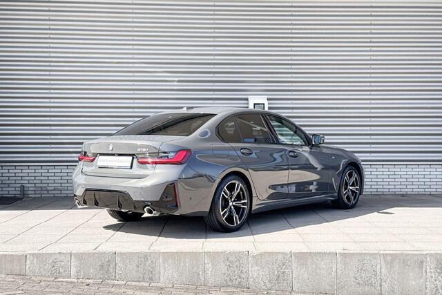 BMW 3-SERIE Sedan 318i M Sport | Trekhaak