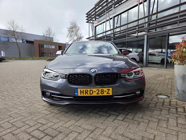 BMW 3-SERIE 330e iPerformance 184pk | Panodak | Head up | Climate