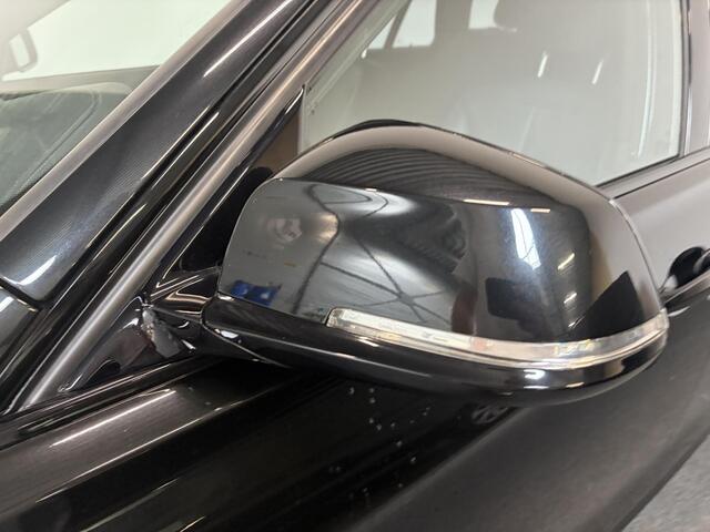 BMW 3-SERIE Touring 318i M Sport Edition Navigatie Climate control Lederen bekleding