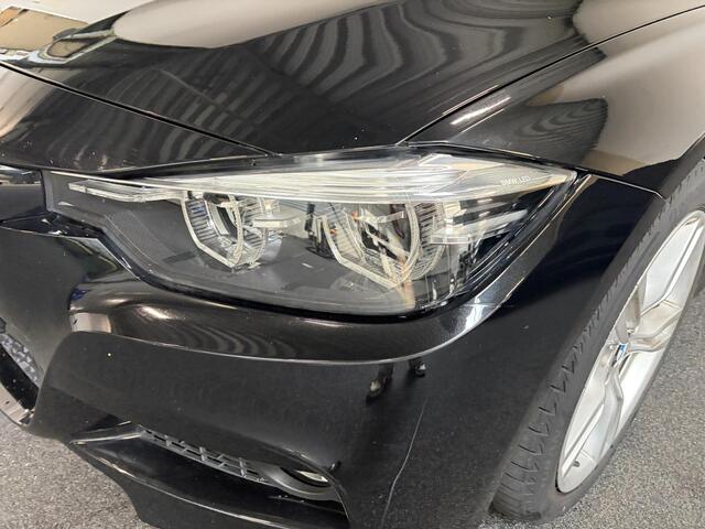 BMW 3-SERIE Touring 318i M Sport Edition Navigatie Climate control Lederen bekleding