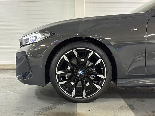 BMW 3-SERIE 320i