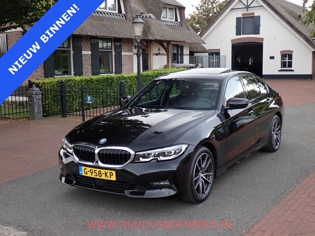 BMW 3-SERIE 320D High Executive Edition / HEAD-UP / SCHUIFKANTEL-DAK / CARPLAY / CAMERA