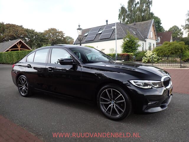BMW 3-SERIE 320D High Executive Edition / HEAD-UP / SCHUIFKANTEL-DAK / CARPLAY / CAMERA
