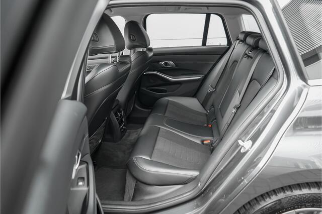 BMW 3-SERIE Touring 320i High Executive Sportline Stoelverw Camera HiFi 17"