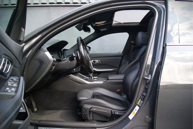 BMW 3-SERIE Touring 330e 292PK High Ex. M-Sport Shadow Panoramadak/Laser/Carplay/Stuurverw./Afn.trekhk/Davitgrau/Carbon