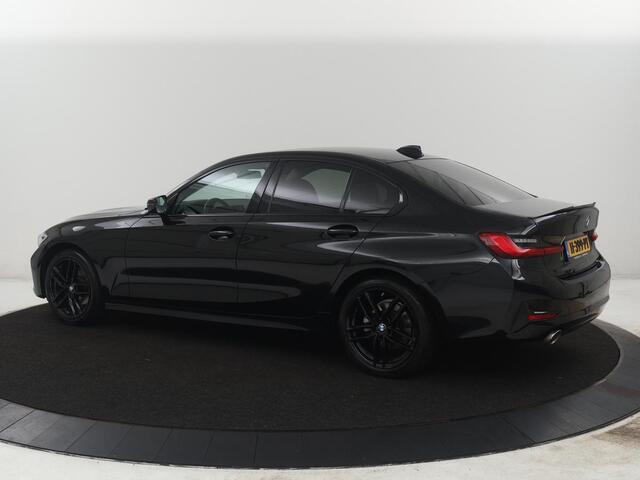 BMW 3-SERIE 320i Executive Edition | Half leder | Cruise control | Navigatie | Bluetooth | Carplay | Park assist | Interieurverlichting | Virtueel dashboard | Climate control | Full LED | 18" velgen