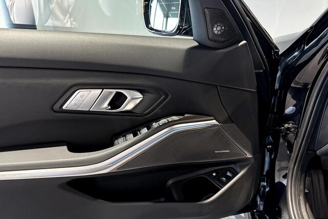 BMW 3-SERIE Touring 330e | M Sport Pro | Innovation Pack | Comfort Pack