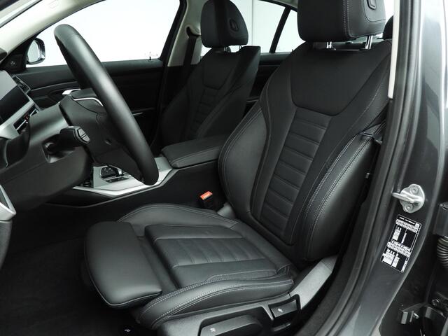 BMW 3-SERIE Sedan 320i | LED | Leder | Navigatie | Sportstoelen | Stoelverwarming | Chrome Line | DAB | harman-kardon sound | Alu 16 inch