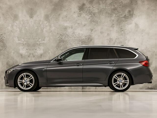 BMW 3-SERIE 318i M Sport Automaat (PANORAMADAK, M PAKKET, GROOT NAVI, CAMERA, DEALER ONDERHOUDEN, COGNAC LEDER, SPORTSTOELEN, STOELVERWARMING, VIRTUAL COCKPIT, NIEUWSTAAT)