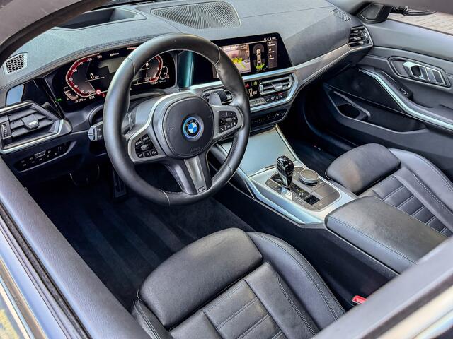 BMW 3-SERIE 330e 292PK M-Sport Plus | LASER | PANO | HEAD-UP | STOELVERWARMING | KEYLESS | LEDER |