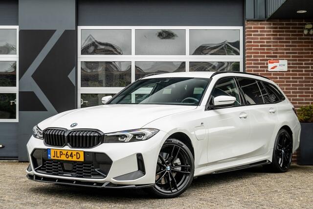 BMW 3-SERIE 330e xDrive M Sport LCI | Facelift | Shadow | Trekhaak | Widescreen | Hifi | Camera | 19' inch |