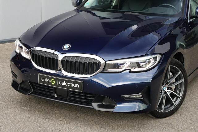 BMW 3-SERIE Touring 330i xDrive High Executive / Laser / Panorama / Harman Kardon / Adaptive Cruise