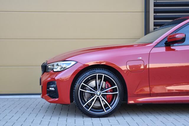 BMW 3-SERIE 330e High Executive * M-Sport * Schuifdak * Laserlicht * M-remsysteem *