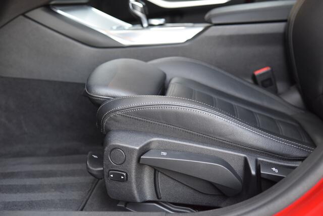 BMW 3-SERIE 330e High Executive * M-Sport * Schuifdak * Laserlicht * M-remsysteem *